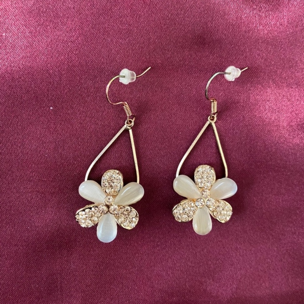 Flowers Rhinestone Panel Earrings